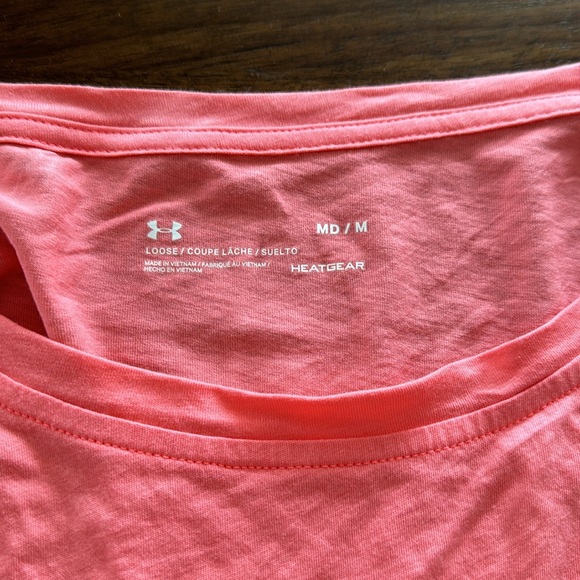 UNDER ARMOUR long sleeved tee sz medium. - Picture 3 of 4